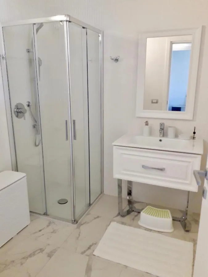 Garda Park Luxury Apartments 시르미오네 이탈리아