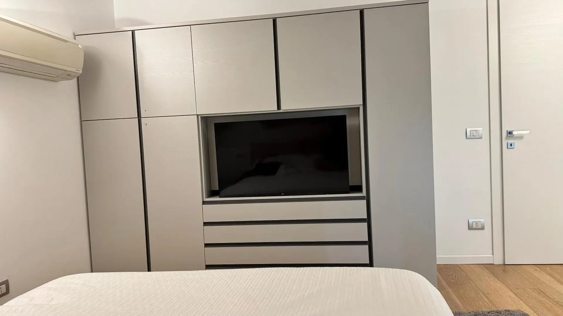 Garda Park Luxury Apartments 시르미오네